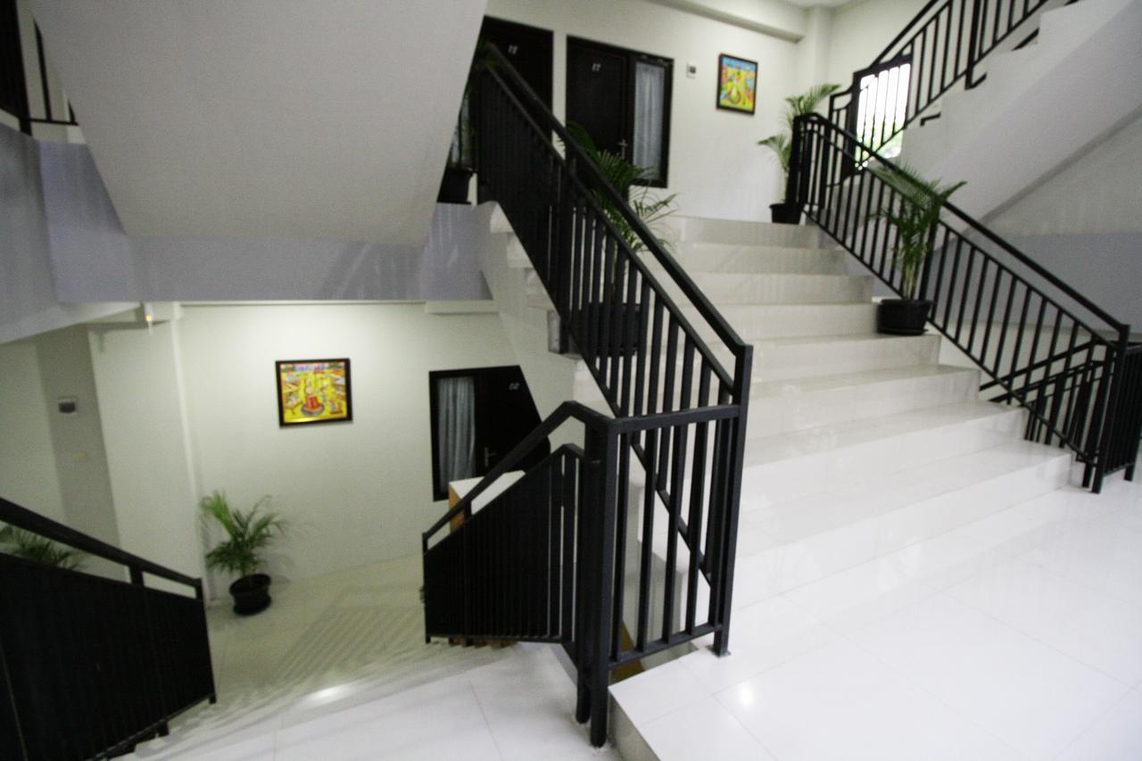 Guest house Dparagon Medokan Ayu